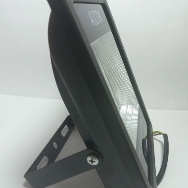 نمای جانبی چراغ پروژکتور 30 وات SMD آیدین مدل B120